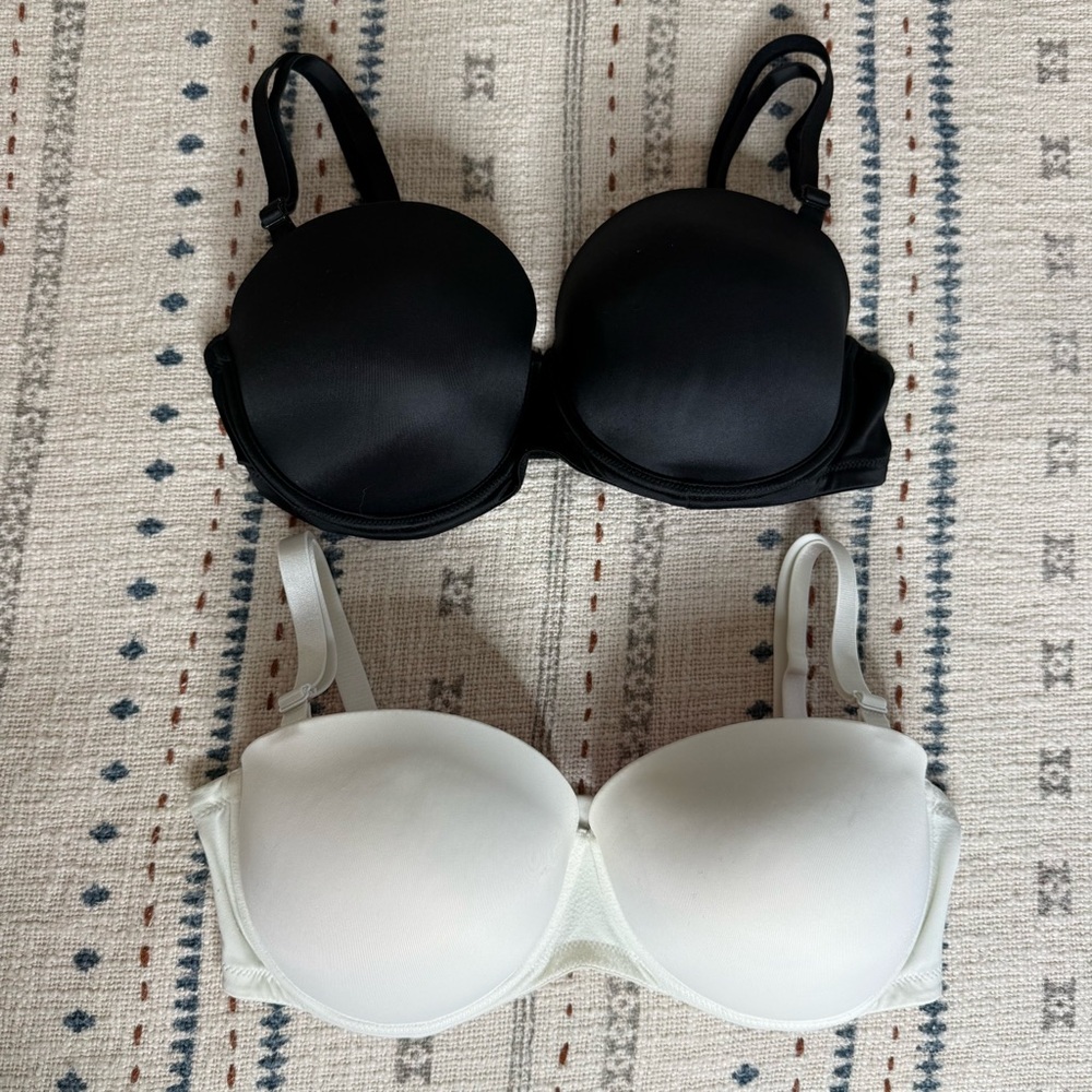 Pink Victoria’s Secret Women's Black and White Bra were everywhere multi-way 36D